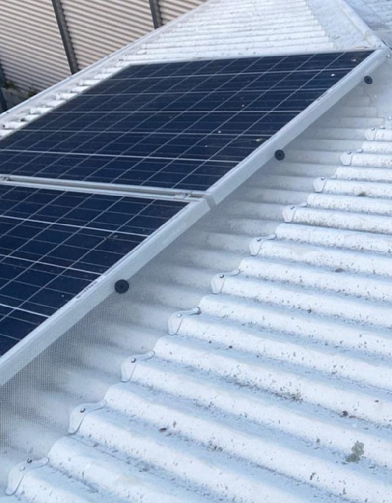gutter-mesh-installed-4mm-aluminium-solar-2 gutter mesh installed 4mm aluminium solar 2